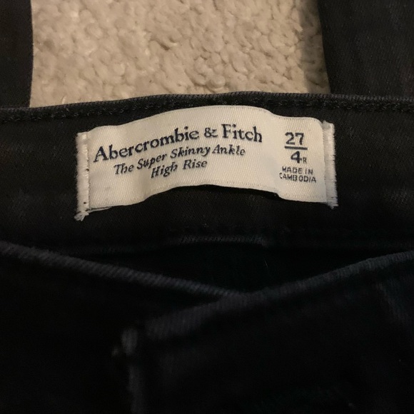 Abercrombie & Fitch High Rise Super Skinny Ankle Denim Size 27 Color Black Wash - Picture 3 of 5